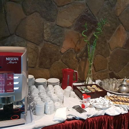 Rania Belmadina Hotel Casablanca Extérieur photo