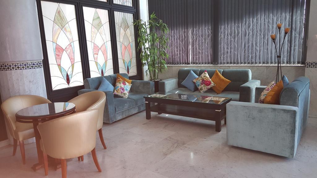 Rania Belmadina Hotel Casablanca Extérieur photo