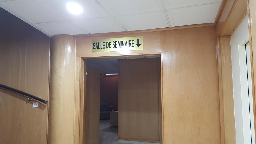 Rania Belmadina Hotel Casablanca Extérieur photo