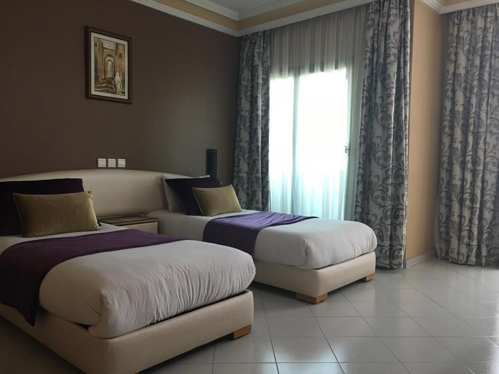 Rania Belmadina Hotel Casablanca Extérieur photo