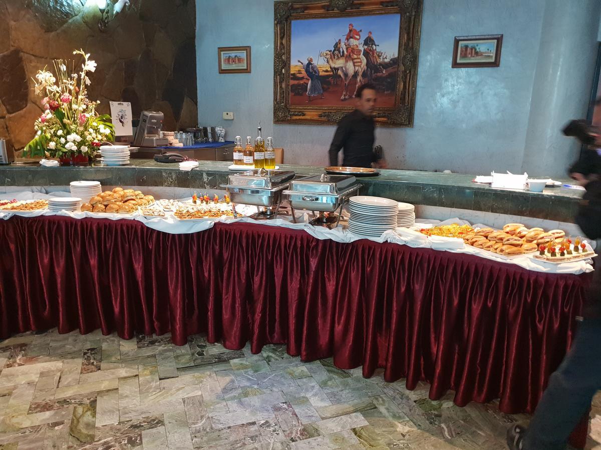 Rania Belmadina Hotel Casablanca Extérieur photo