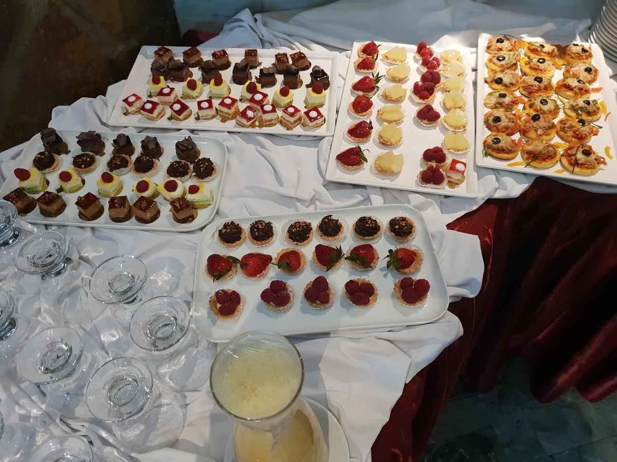 Rania Belmadina Hotel Casablanca Extérieur photo
