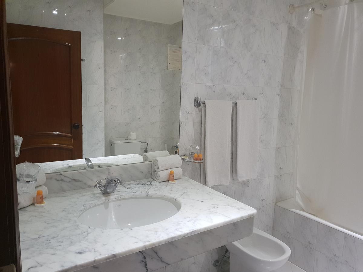 Rania Belmadina Hotel Casablanca Extérieur photo